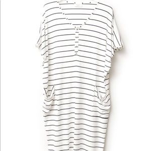 Dwell + Slumber Womens one size Sleep Nightgown Cocoon Dress B+W Stripe